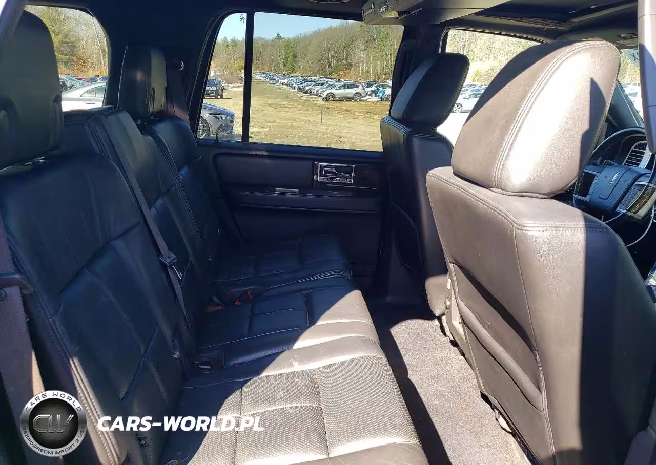 2010 Lincoln Navigator VIN:5LMJJ2J50AEJ04735 - 11