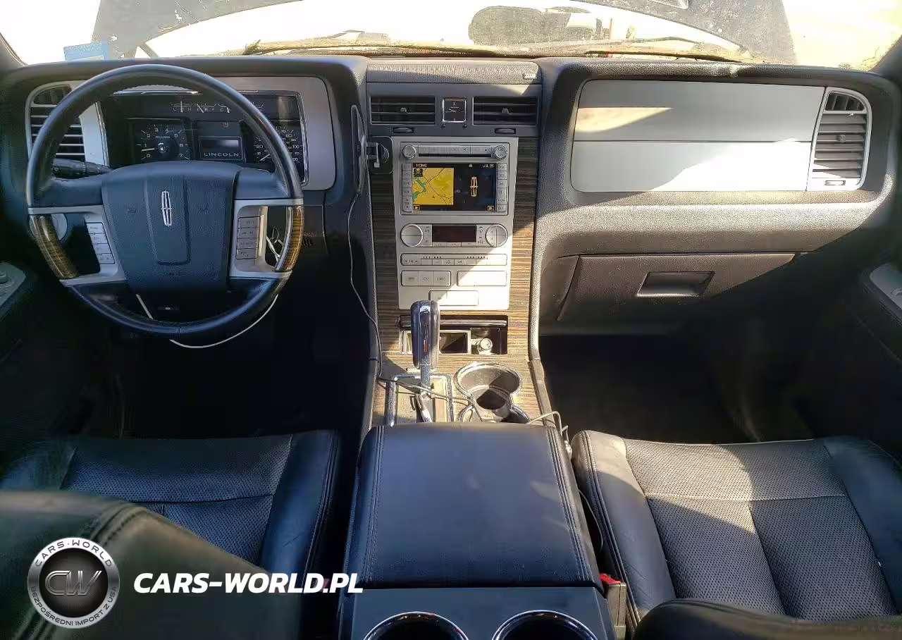 2010 Lincoln Navigator VIN:5LMJJ2J50AEJ04735 - 8