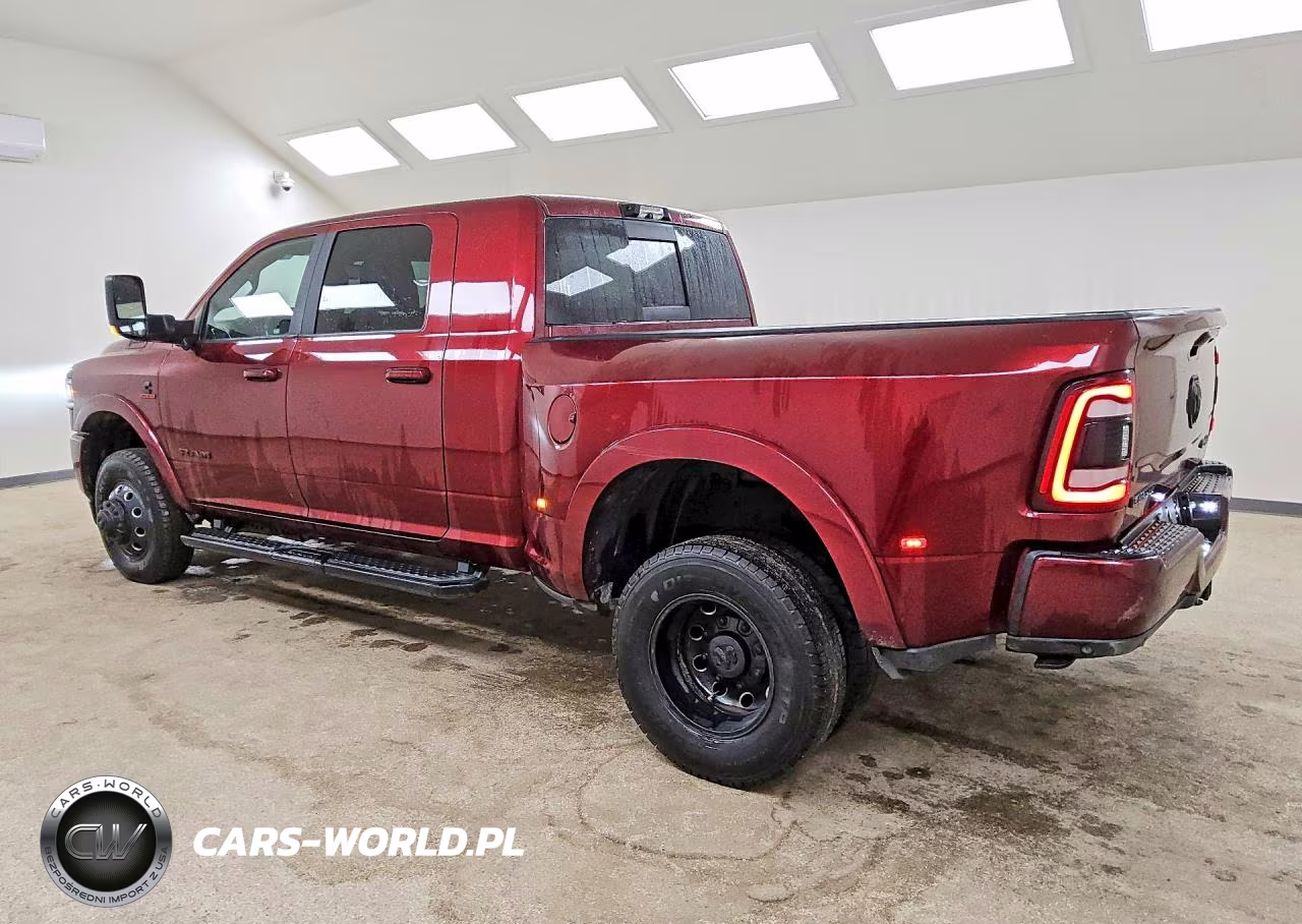2022 Ram 3500 Laramie VIN:3C63RRML6NG339674 - 2