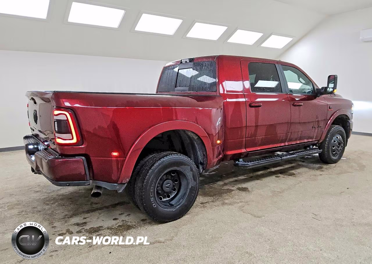 2022 Ram 3500 Laramie VIN:3C63RRML6NG339674 - 3
