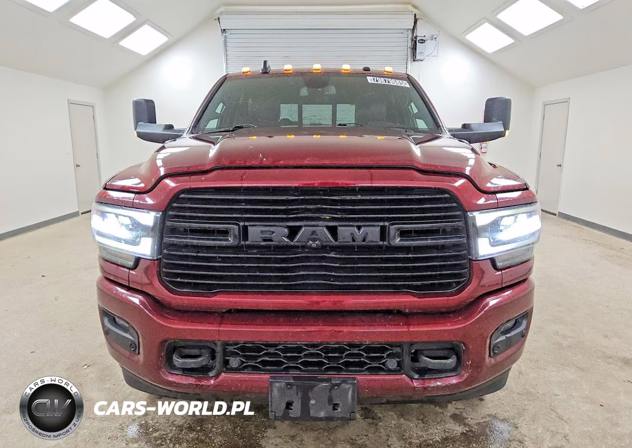 2022 Ram 3500 Laramie VIN:3C63RRML6NG339674 - 5
