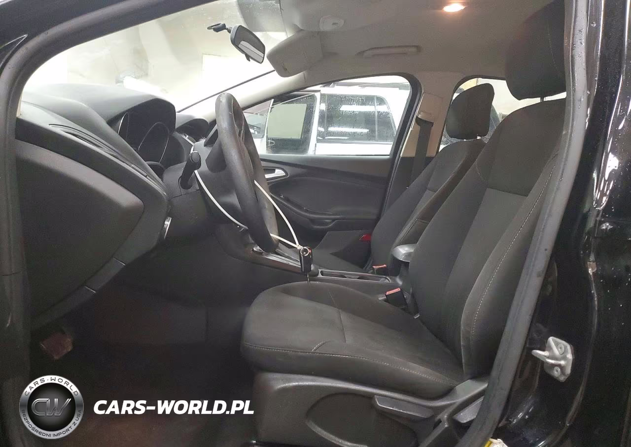 2017 Ford Focus Se VIN:1FADP3F22HL295206 - 7