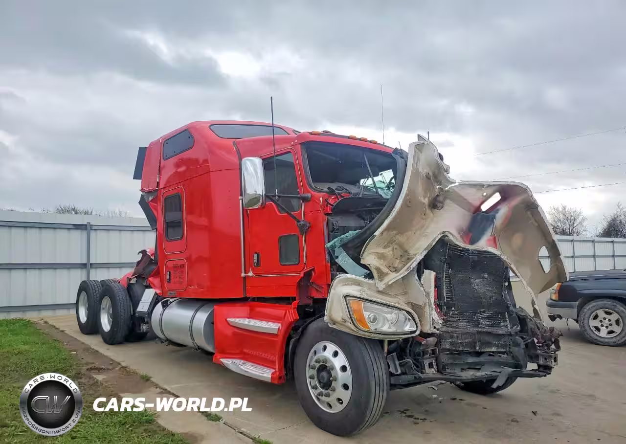 2012 Kenworth T660 Semi Truck