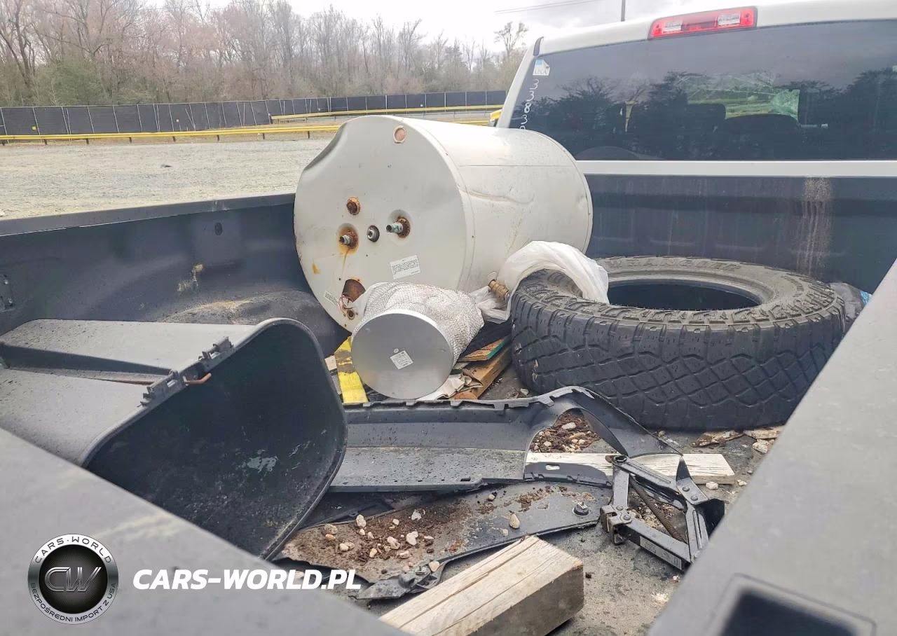 2022 Ram 3500 Tradesman VIN:3C63R3GL0NG338304 - 10
