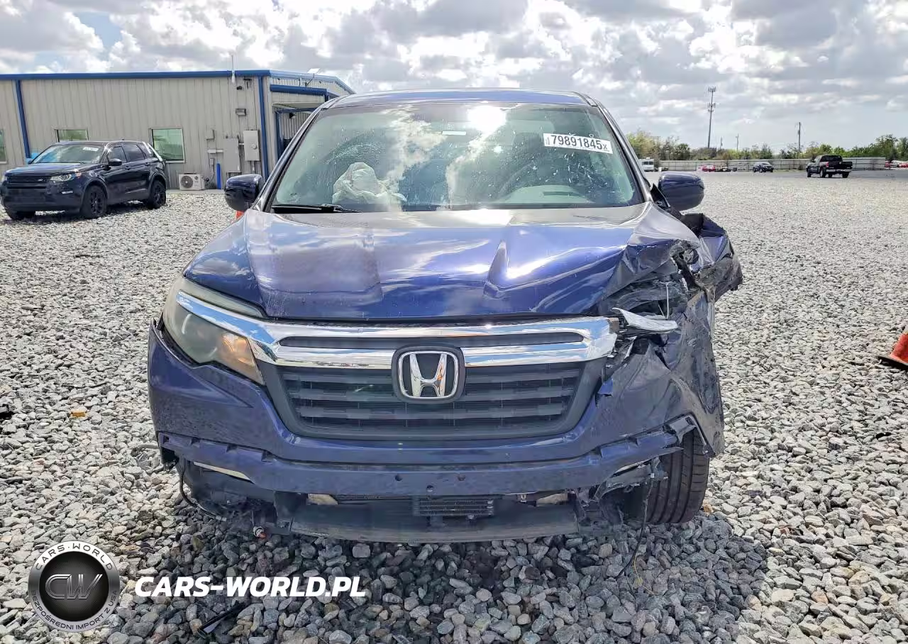 2017 Honda Ridgeline Rts VIN:5FPYK3F46HB036935 - 4
