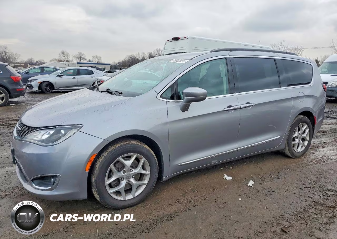 2017 Chrysler Pacifica Touring L