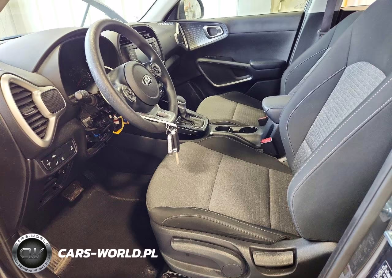 2020 Kia Soul S VIN:KNDJ23AU0L7719584 - 7