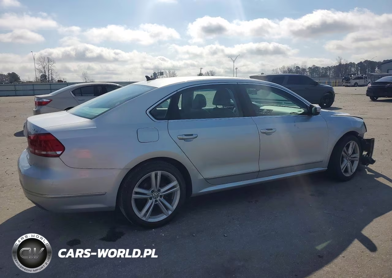 2014 Volkswagen Passat VIN:1VWCT7A33EC015603 - 3