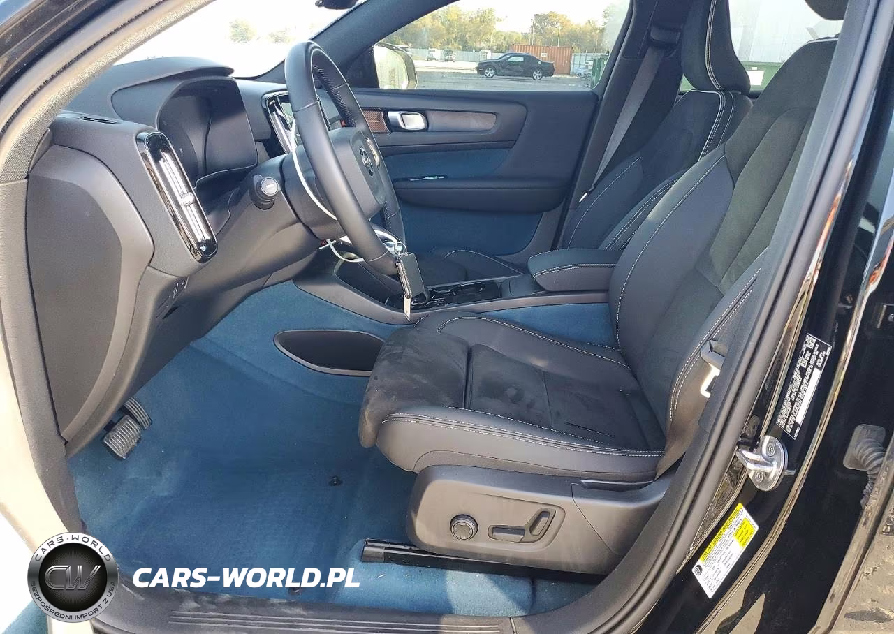 2022 Volvo C40 P8 Recharge Ultimate VIN:YV4ED3GB9N2001126 - 7