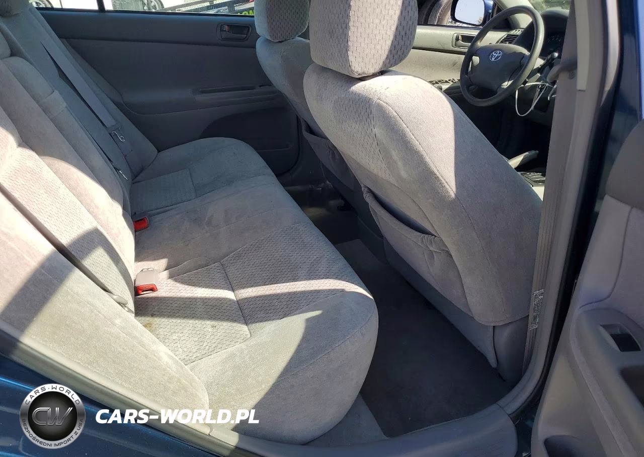 2004 Toyota Camry Le VIN:4T1BE32K74U263333 - 10