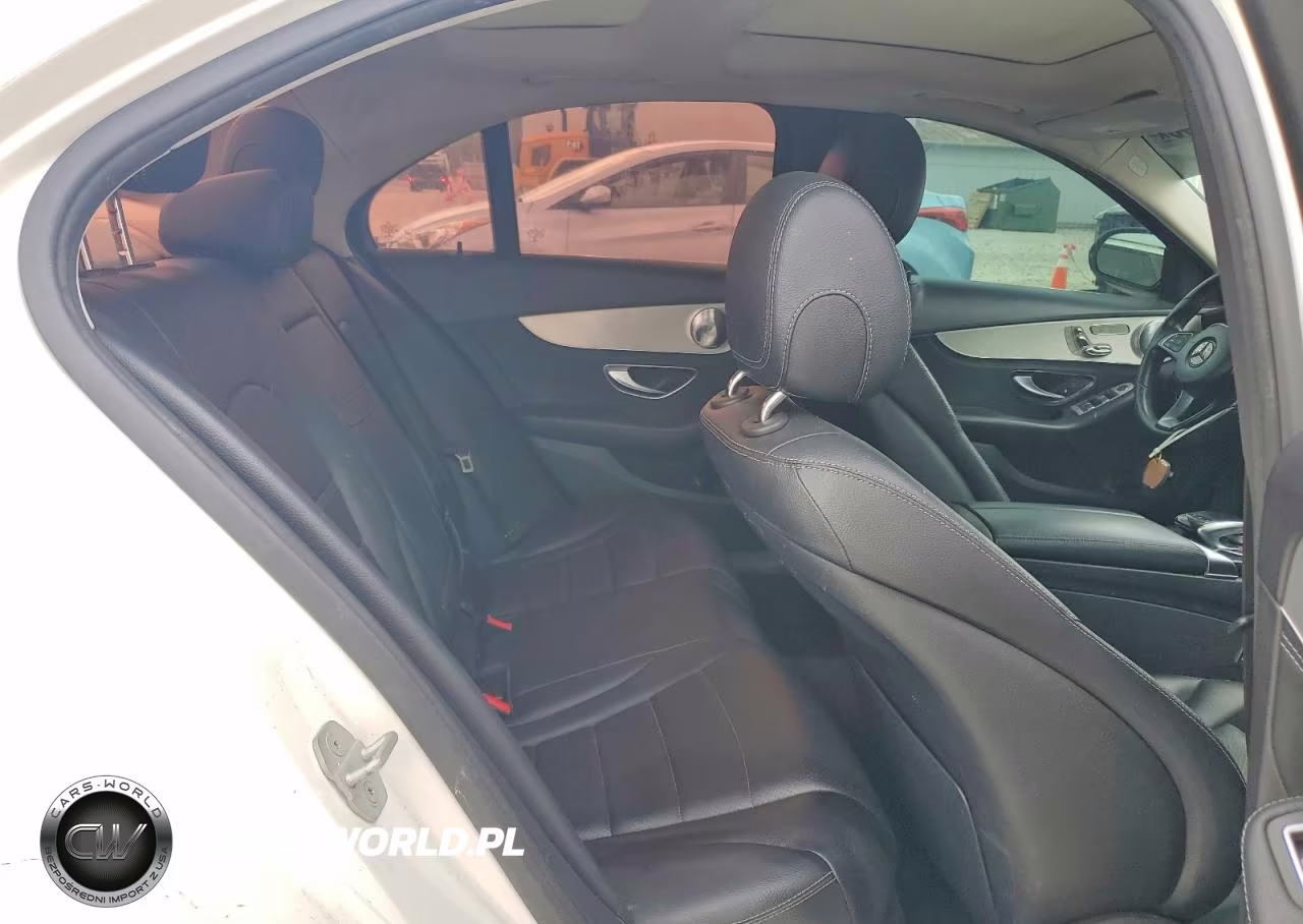 2015 Mercedes-Benz C 300 4Matic VIN:55SWF4KB7FU007616 - 10