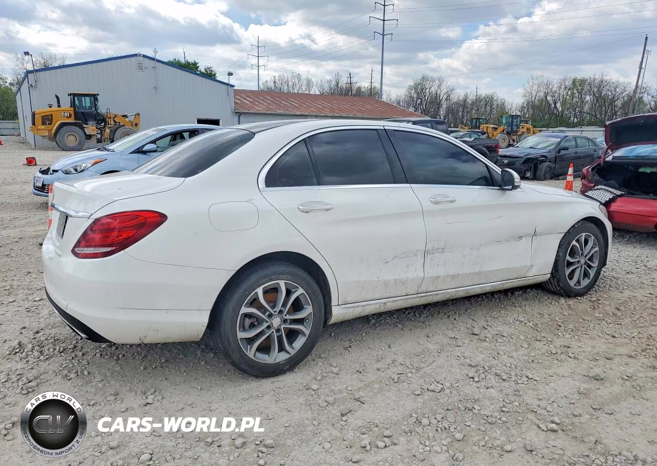 2015 Mercedes-Benz C 300 4Matic VIN:55SWF4KB7FU007616 - 3