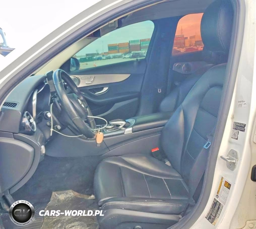 2015 Mercedes-Benz C 300 4Matic VIN:55SWF4KB7FU007616 - 7
