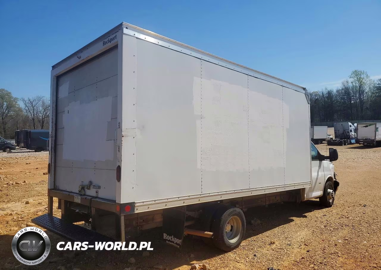 2022 Chevrolet Express Box Truck VIN:1HA3GTC77NN011277 - 3