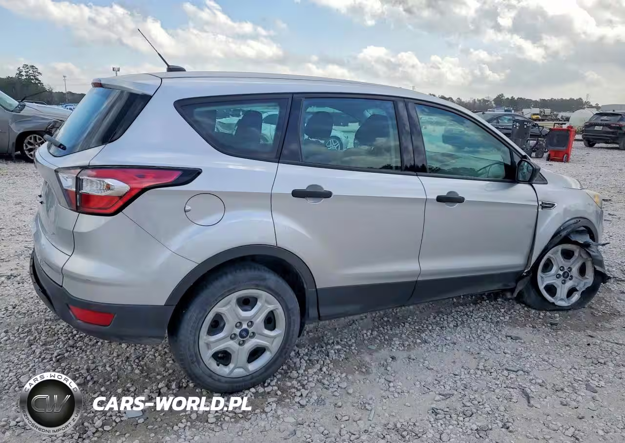 2017 Ford Escape S VIN:1FMCU0F79HUF07100 - 3