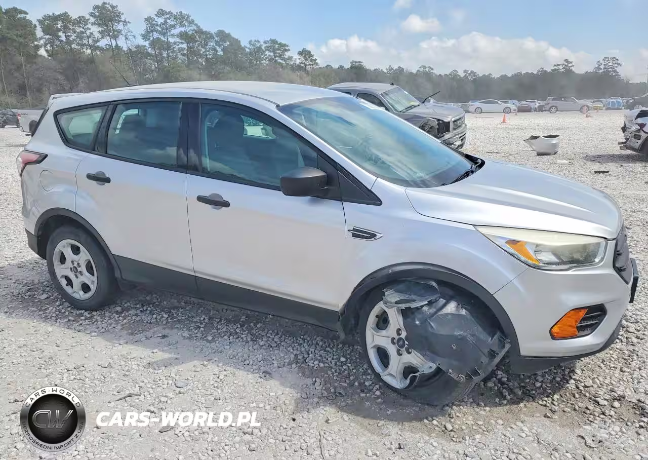 2017 Ford Escape S VIN:1FMCU0F79HUF07100 - 4