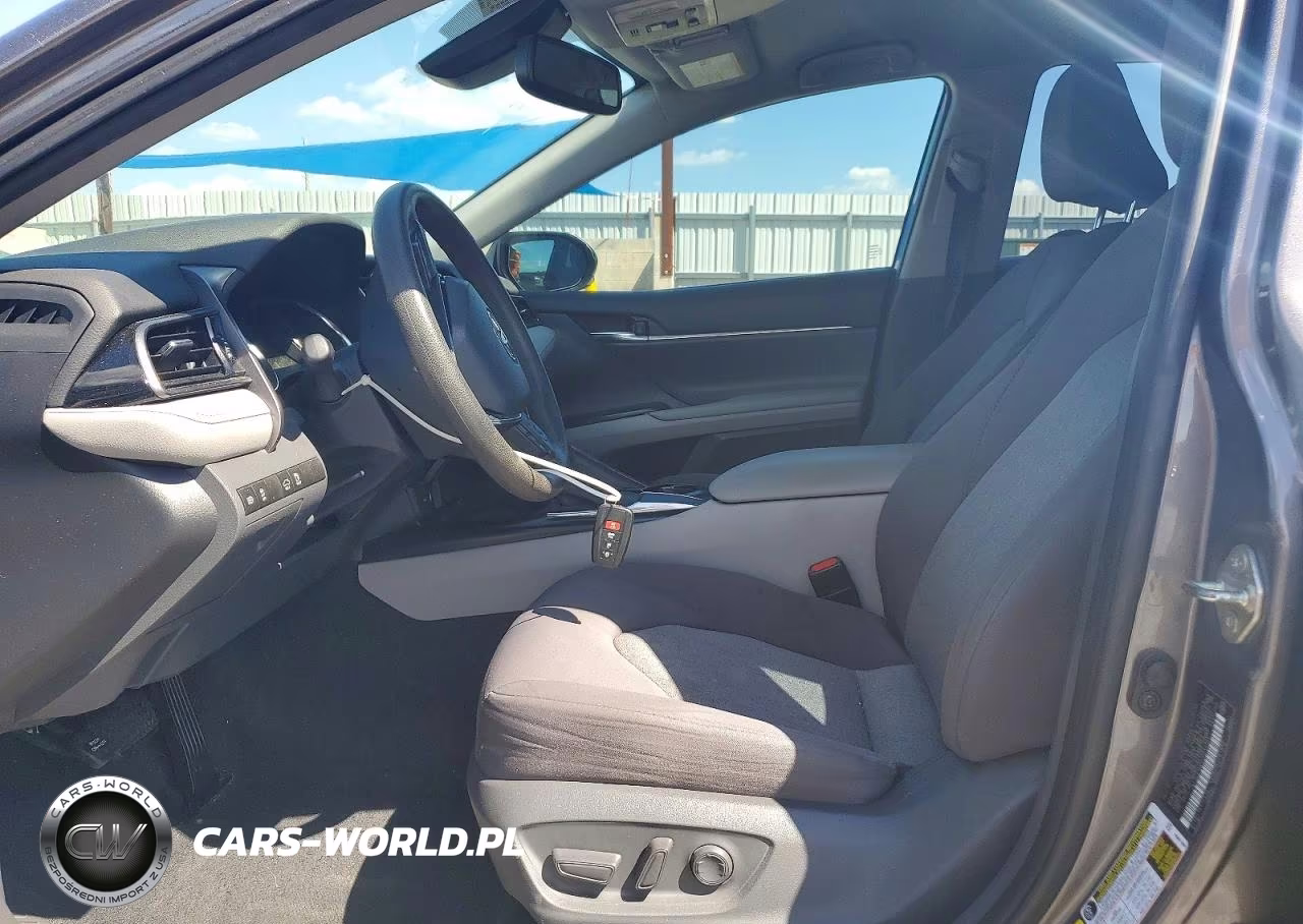 2020 Toyota Camry Le VIN:4T1L11AK4LU913207 - 7