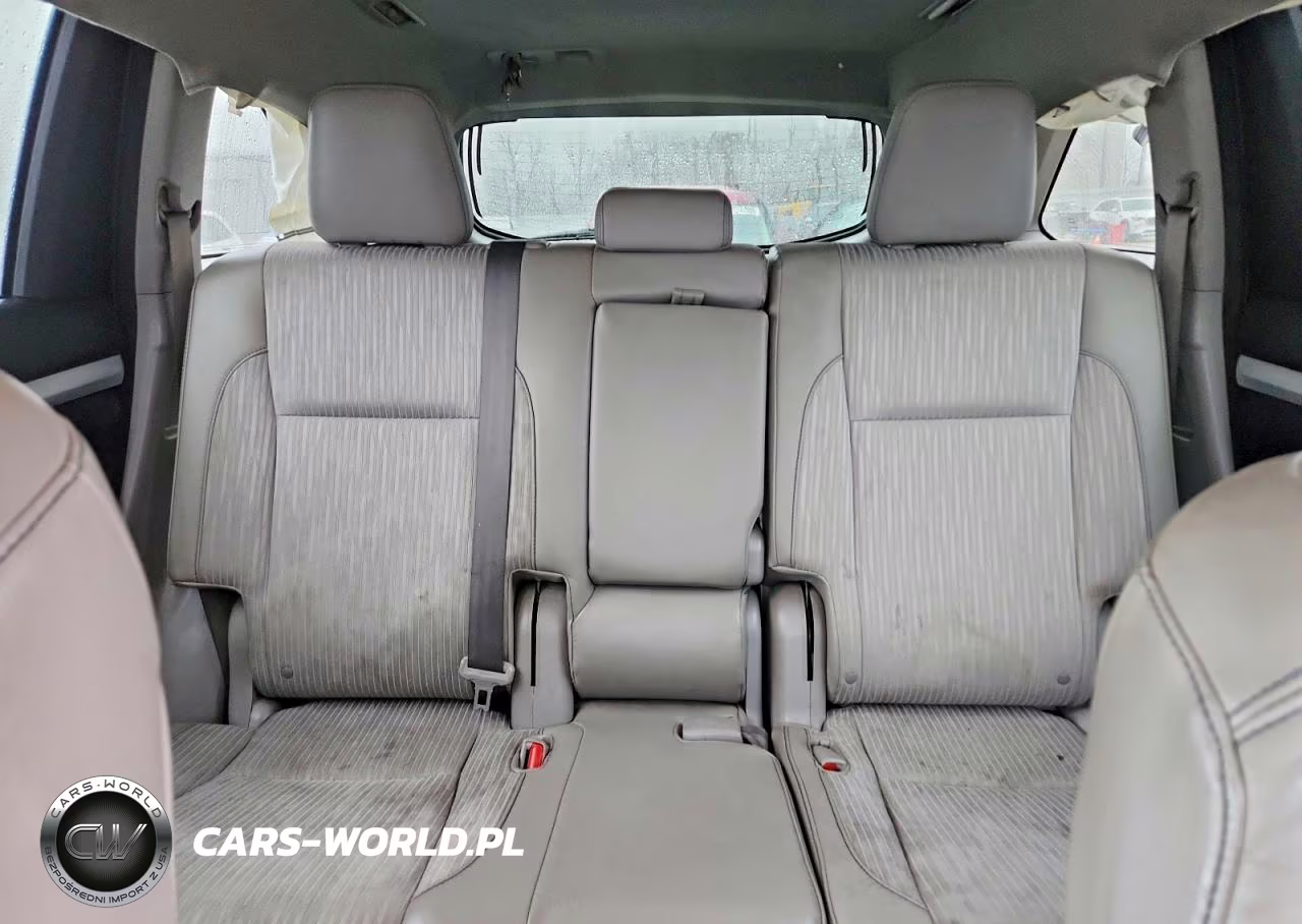 2016 Toyota Highlander Le Plus VIN:5TDBKRFH2GS226164 - 10