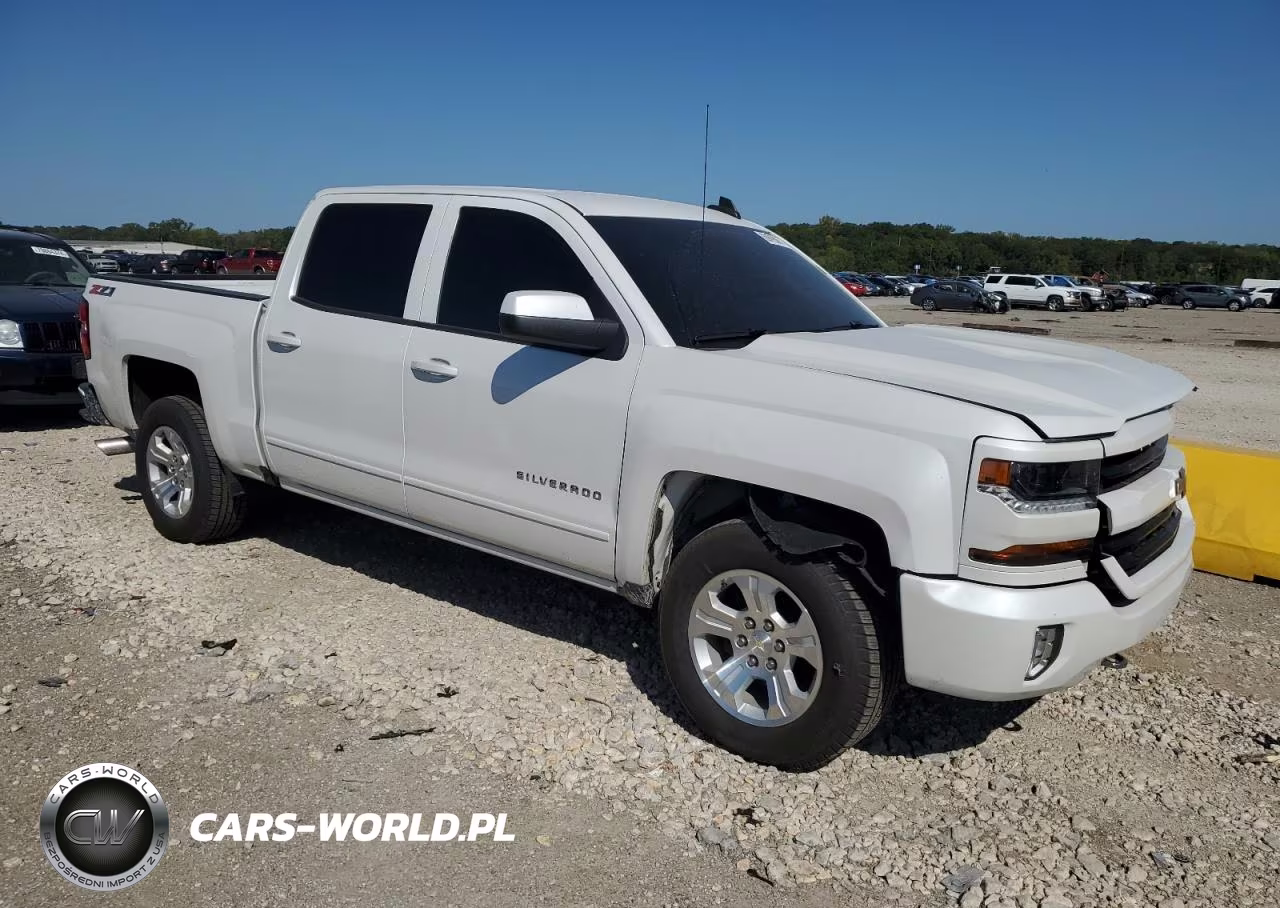 2017 Chevrolet Silverado K1500 Lt VIN:3GCUKREC7HG508492 - 4