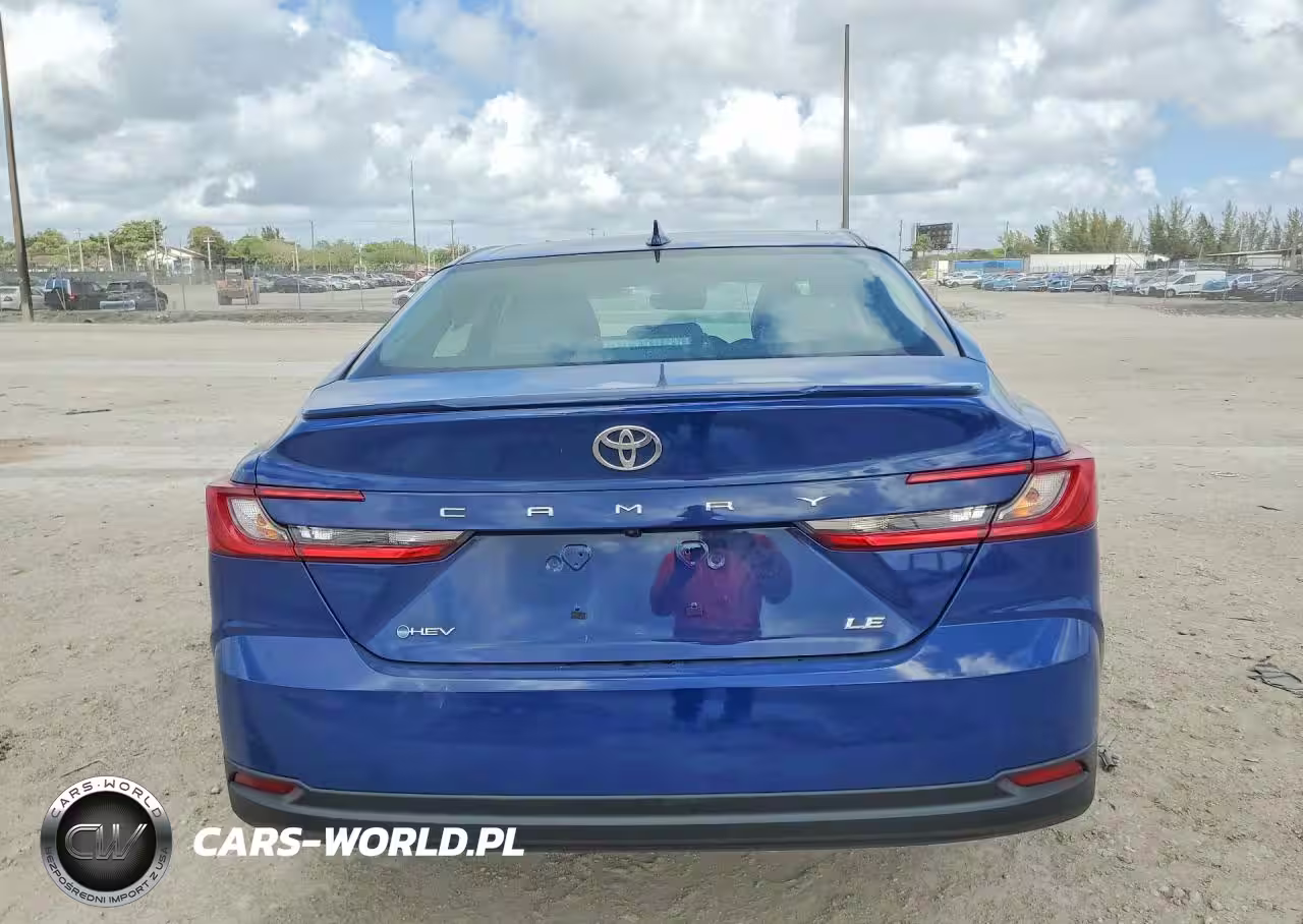 2026 Toyota Camry Le VIN:4T1DAACK8TU214129 - 6