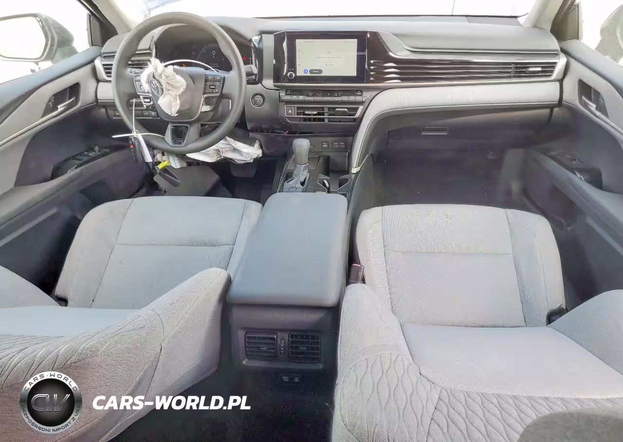2026 Toyota Camry Le VIN:4T1DAACK8TU214129 - 8