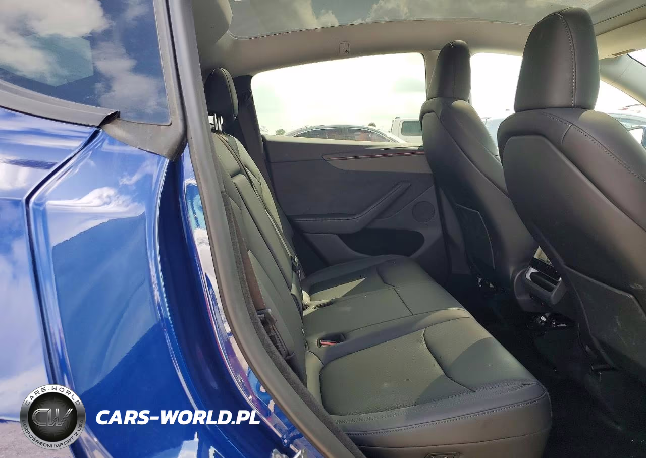 2026 Tesla Model Y VIN:7SAYGDEE9TA457289 - 11