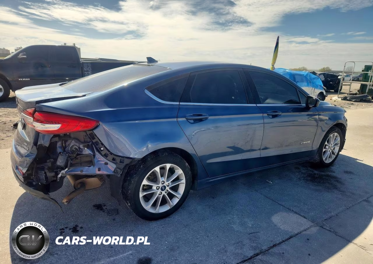 2019 Ford Fusion Se VIN:3FA6P0LU7KR258688 - 3