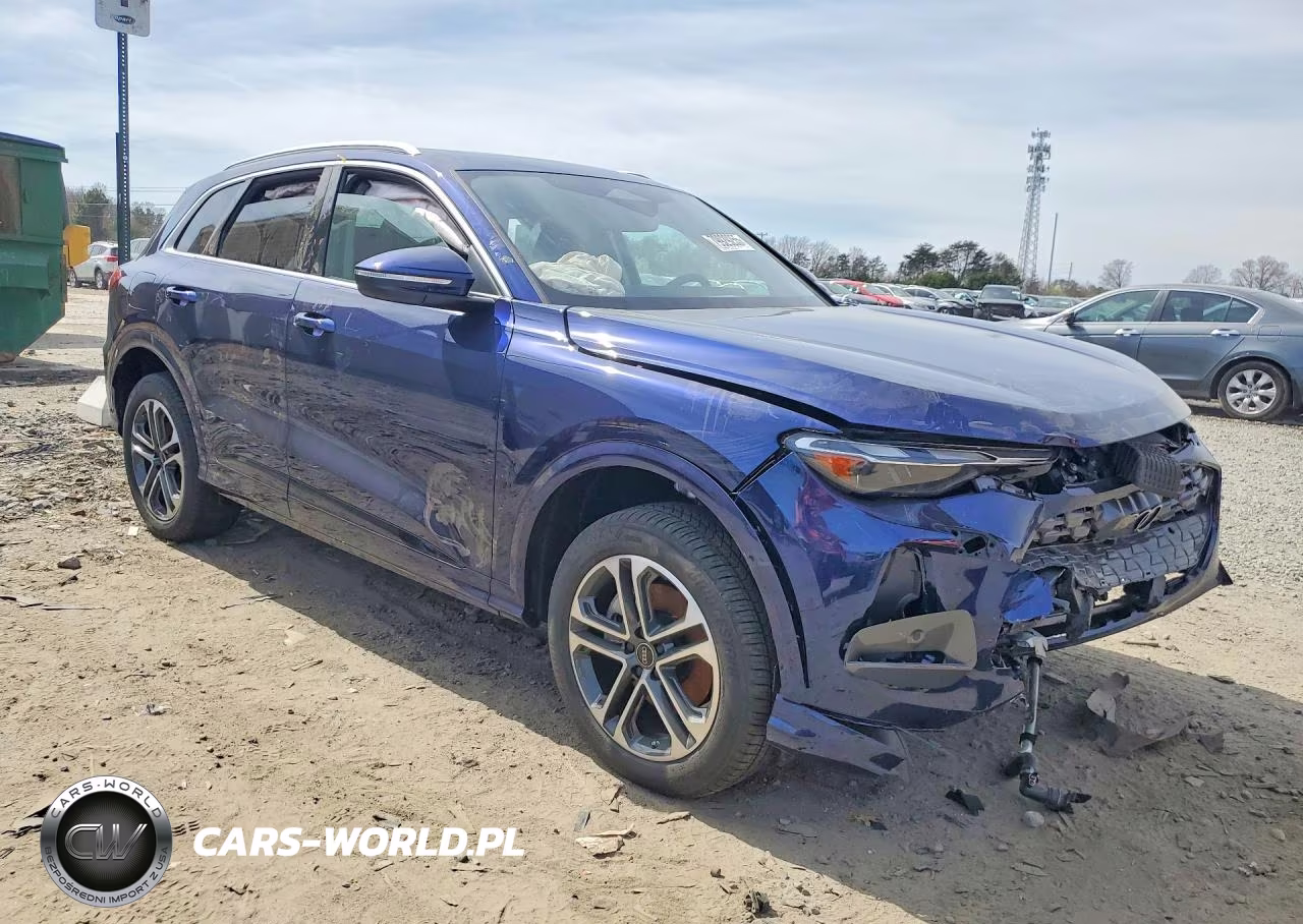 2025 Audi Q5 Premium VIN:WA11AAGU9S2072137 - 4