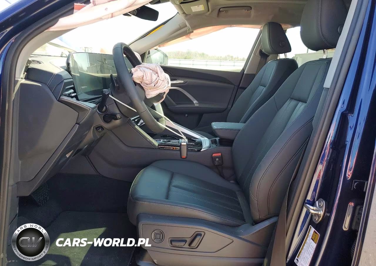 2025 Audi Q5 Premium VIN:WA11AAGU9S2072137 - 7