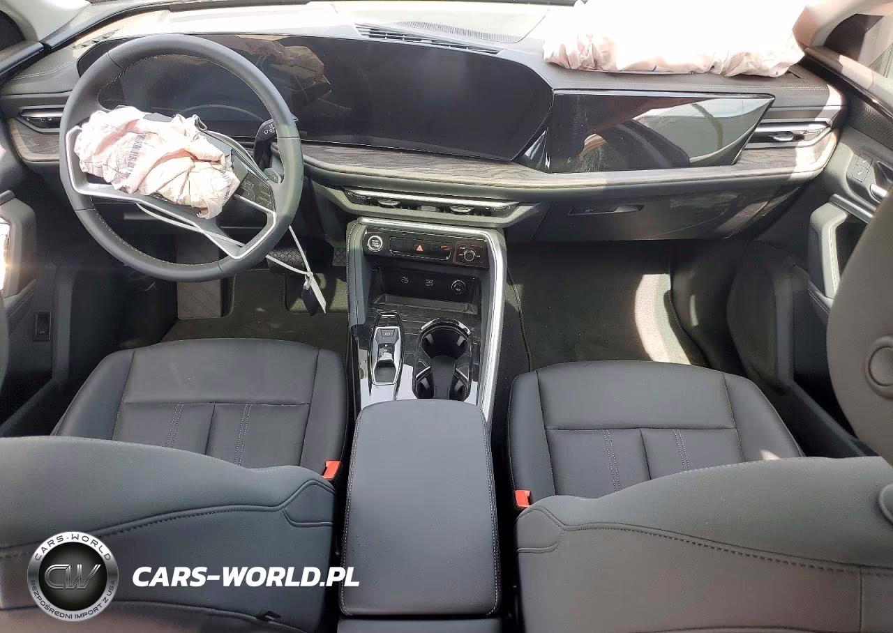 2025 Audi Q5 Premium VIN:WA11AAGU9S2072137 - 8