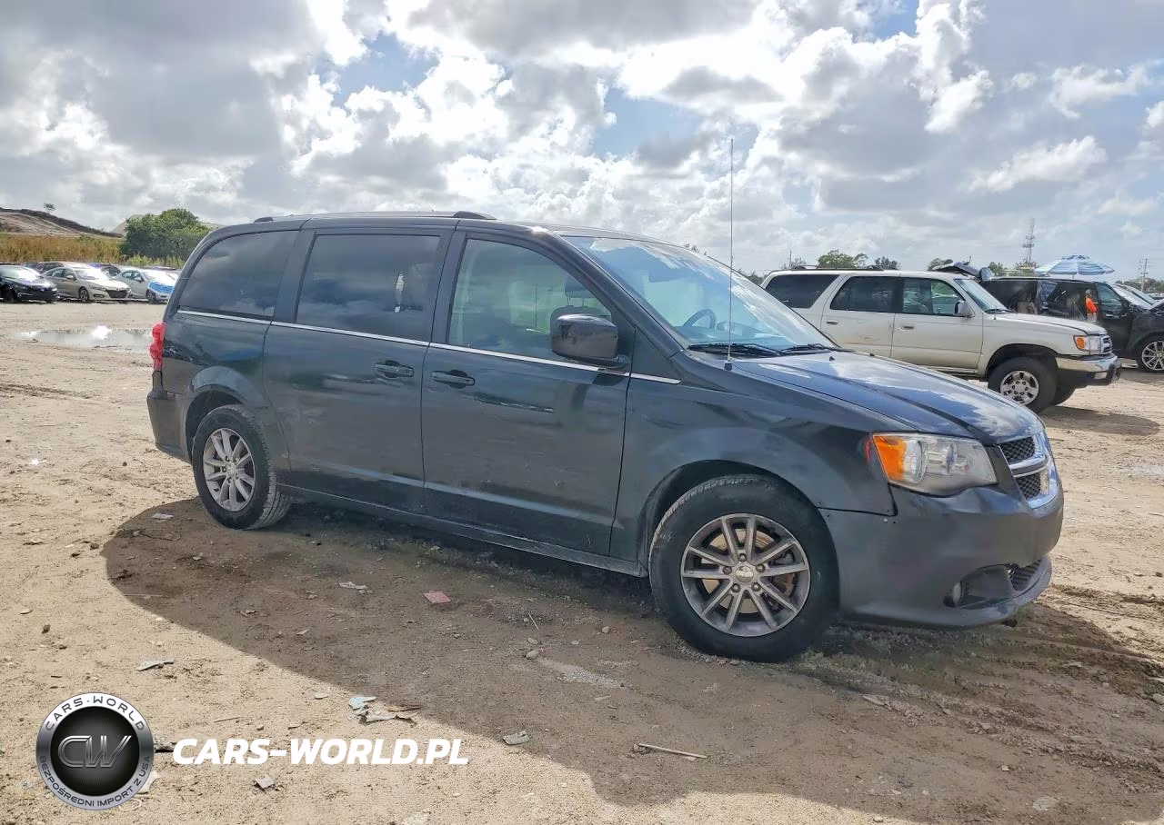 2019 Dodge Grand Caravan Sxt VIN:2C4RDGCG0KR694288 - 4