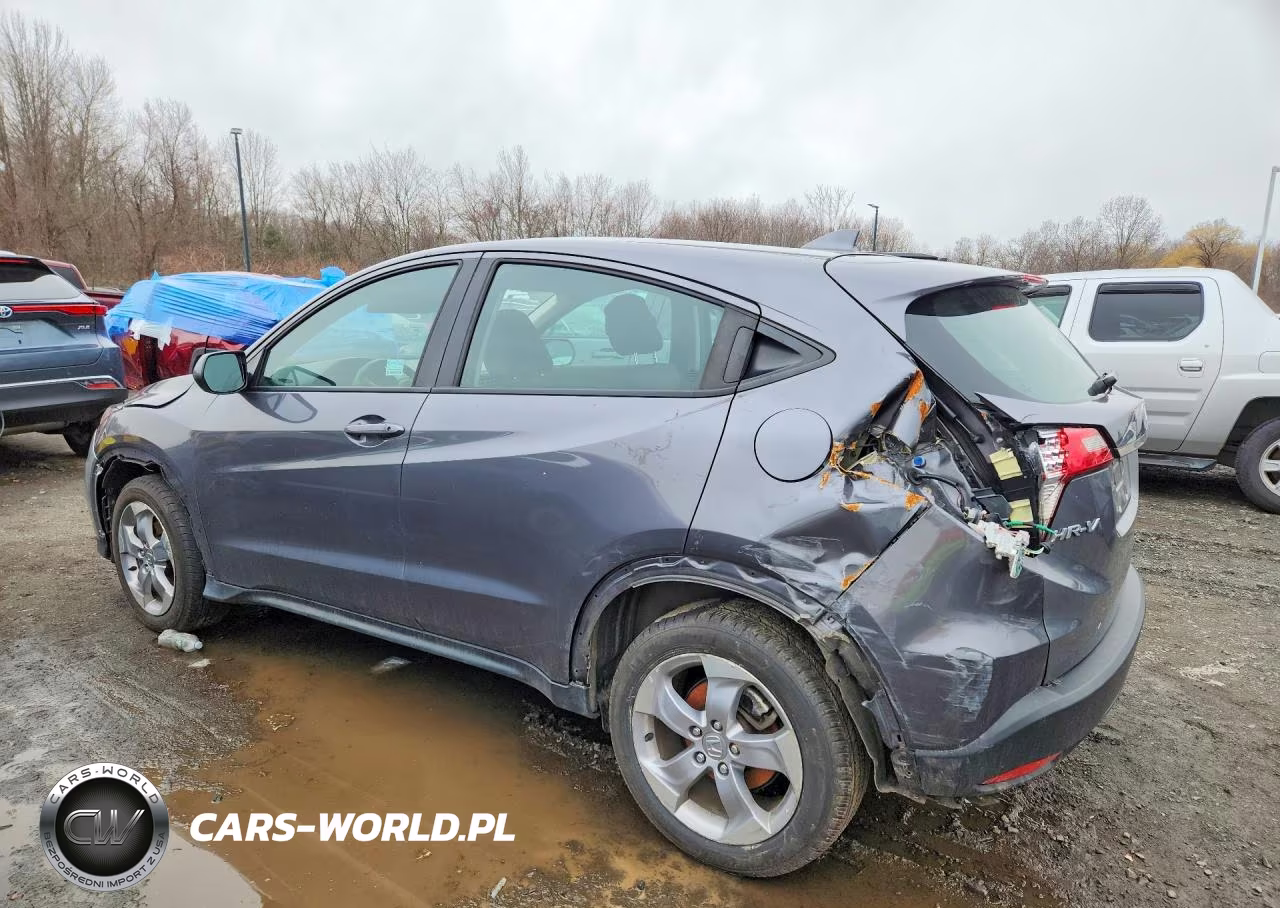 2021 Honda Hr-V Lx VIN:3CZRU6H31MM737637 - 2