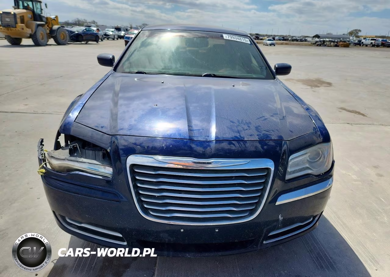 2014 Chrysler 300 VIN:2C3CCAAG0EH249198 - 5