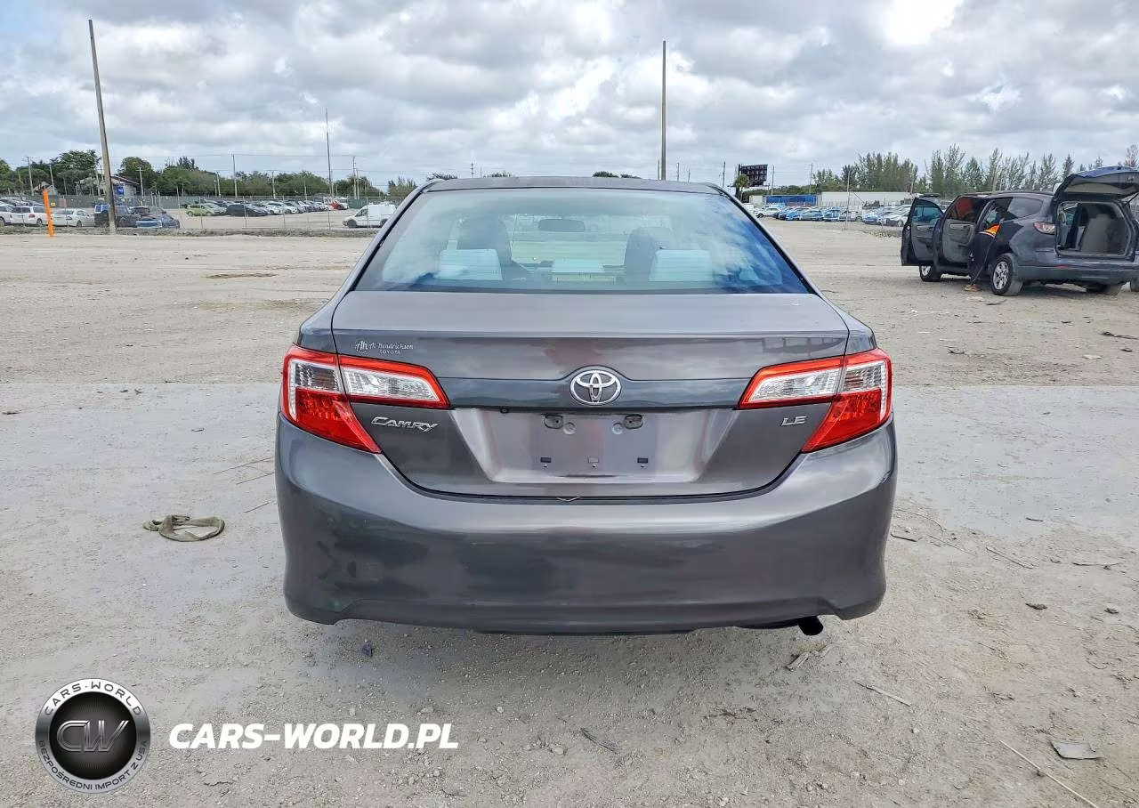 2014 Toyota Camry Le VIN:4T4BF1FK6ER405920 - 6