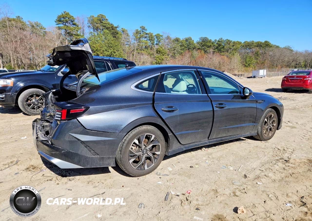 2024 Hyundai Sonata Sel VIN:KMHL64JA7RA408105 - 3