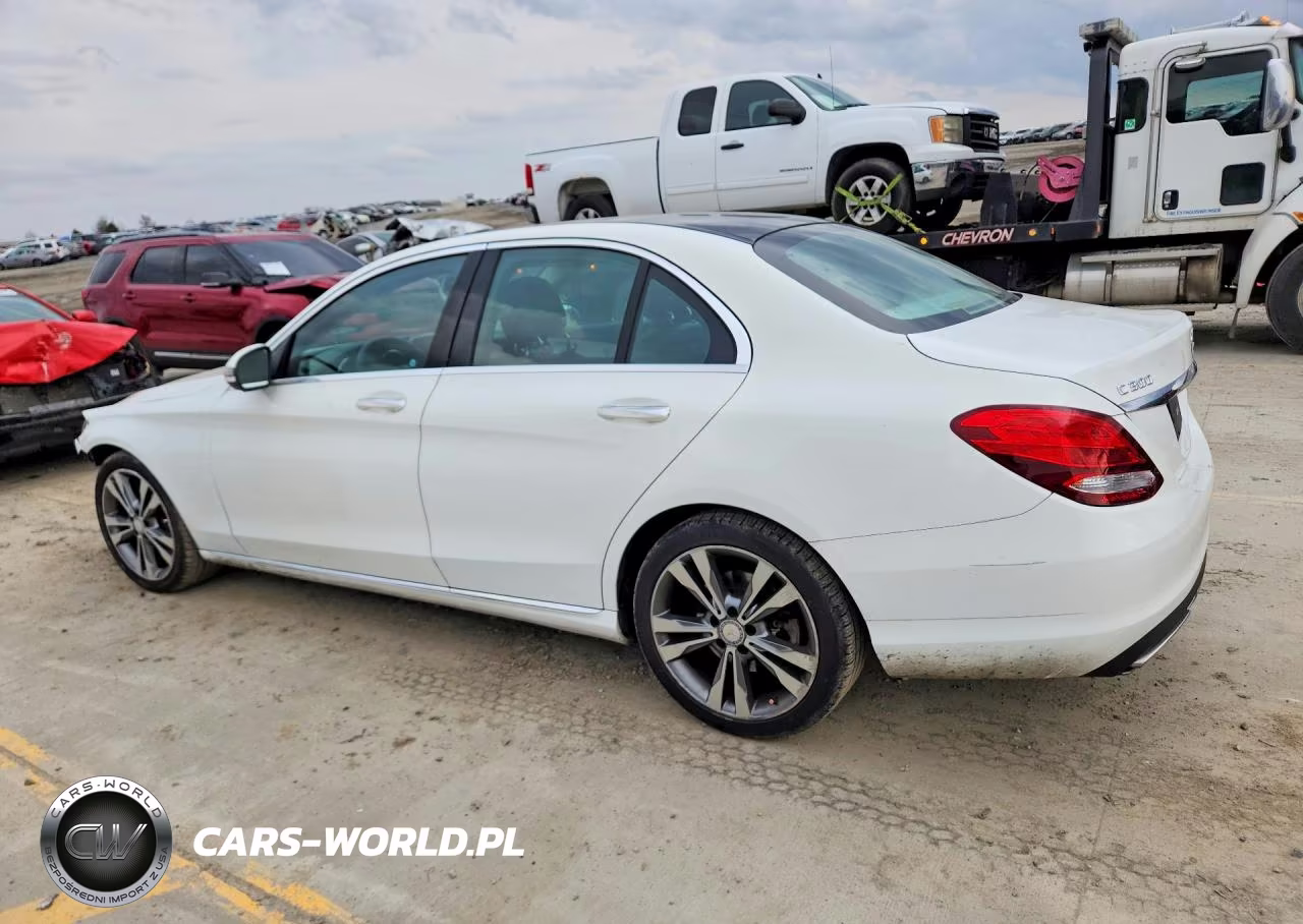 2016 Mercedes-Benz C 300 VIN:55SWF4JB5GU166637 - 2