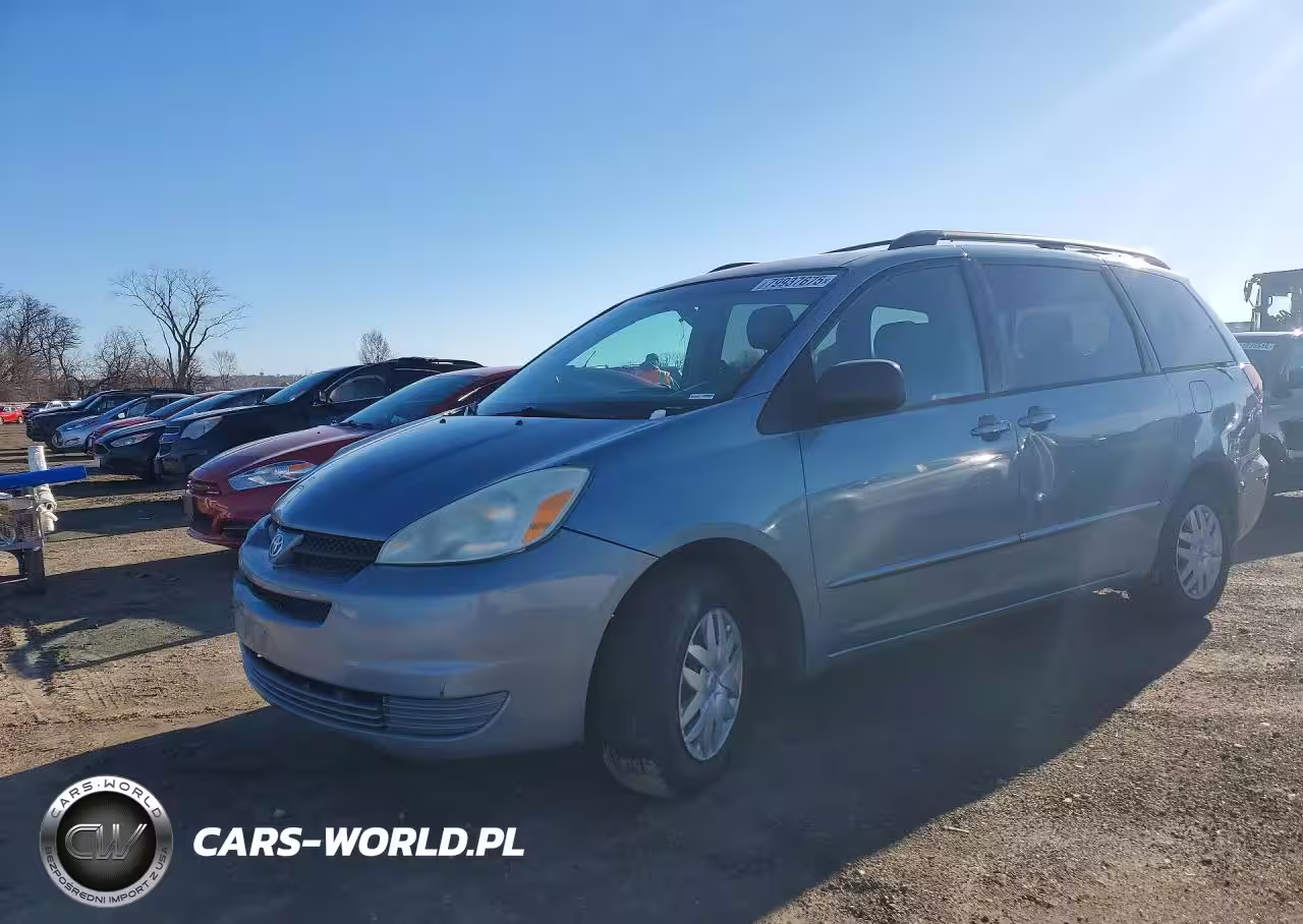 2004 Toyota Sienna Le 7 Passenger