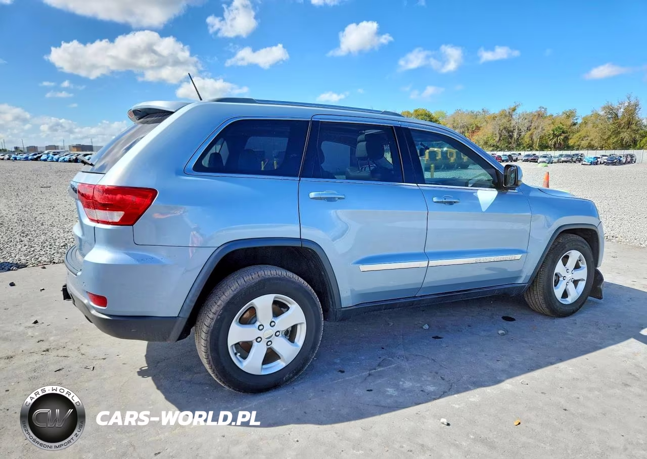 2012 Jeep Grand Cherokee Laredo VIN:1C4RJEAG1CC223065 - 3