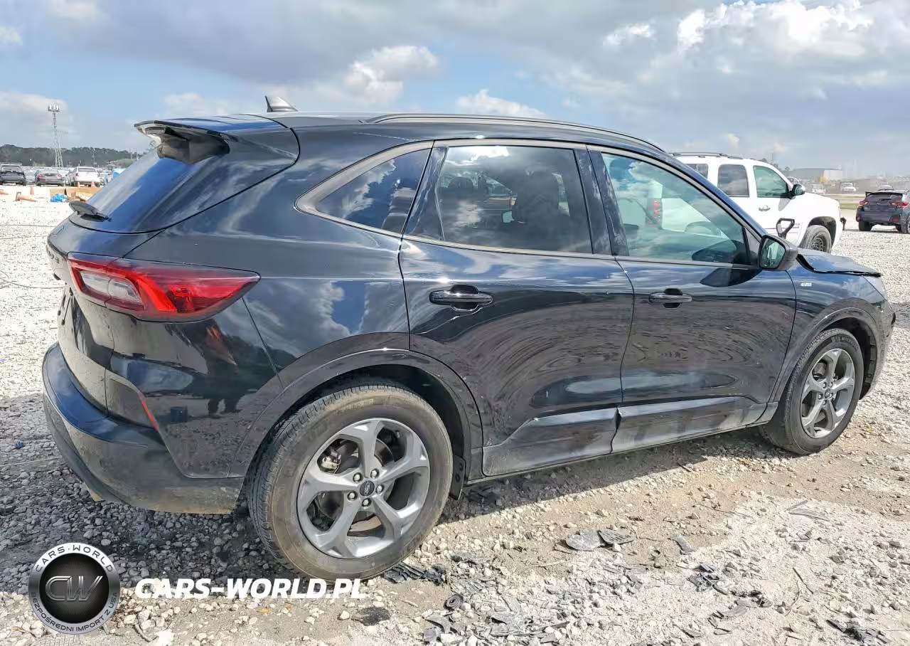 2023 Ford Escape St Line VIN:1FMCU0MN9PUB32163 - 3