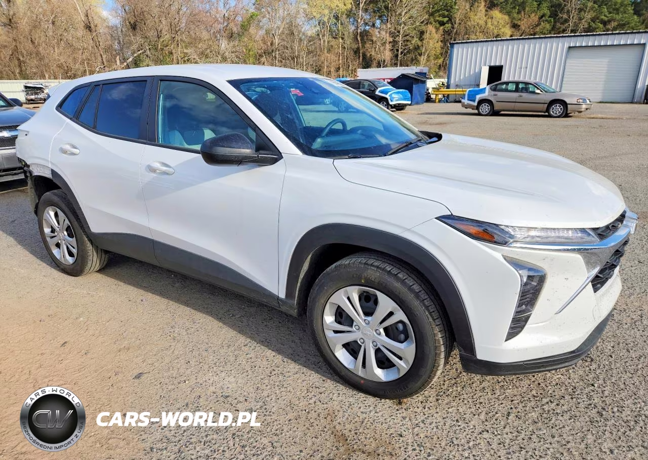 2025 Chevrolet Trax Ls VIN:KL77LFEP2SC242186 - 4