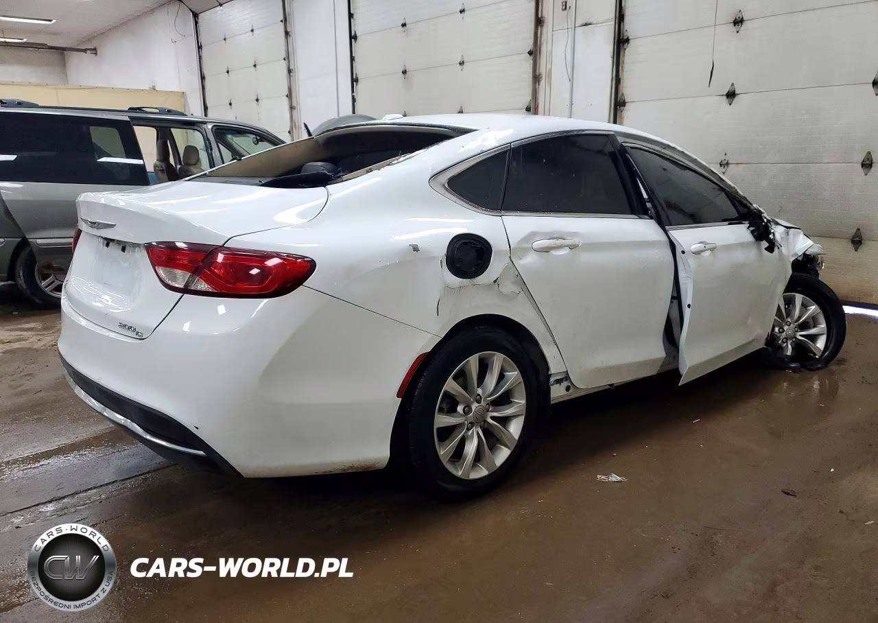 2015 Chrysler 200 C VIN:1C3CCCCB1FN559513 - 3