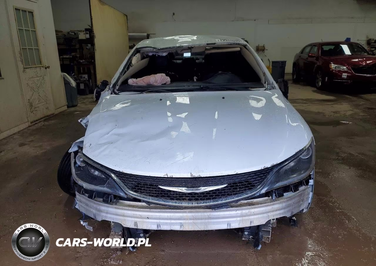 2015 Chrysler 200 C VIN:1C3CCCCB1FN559513 - 5