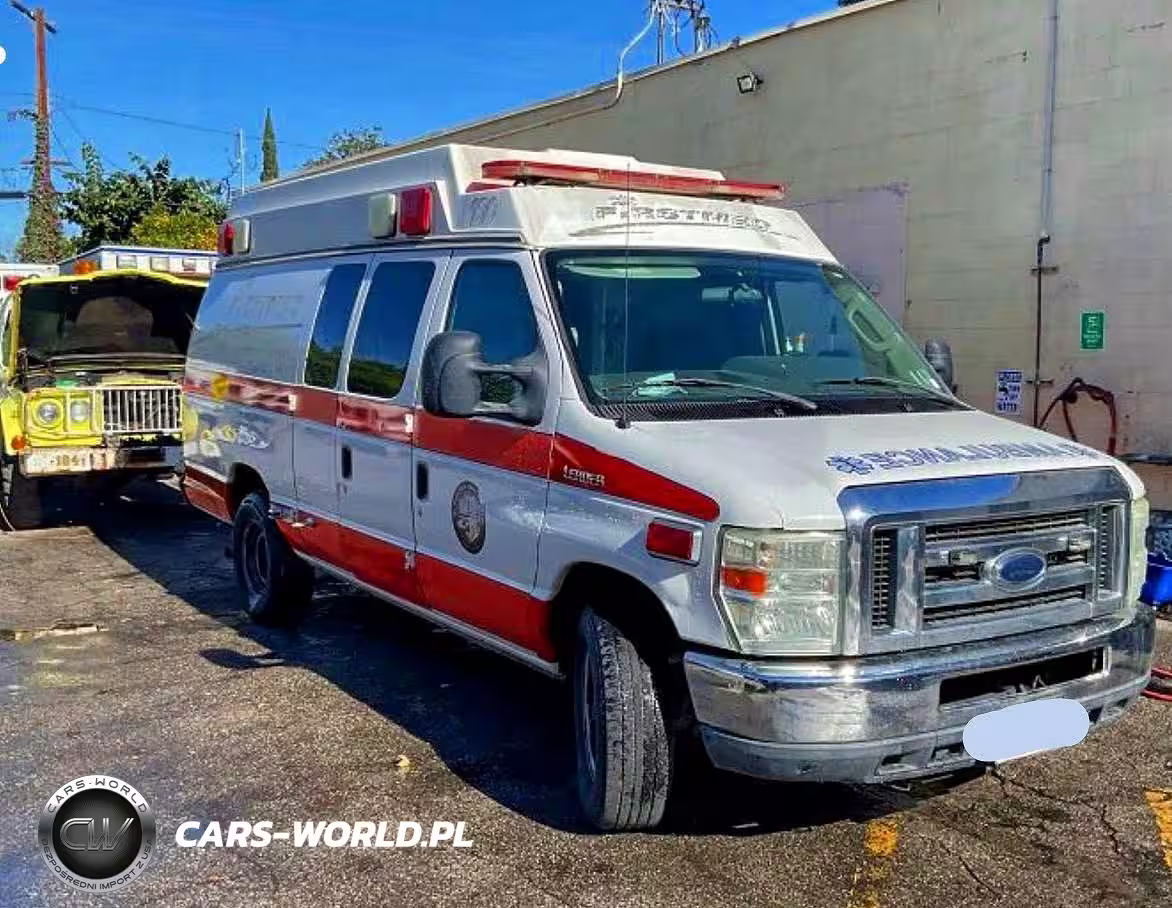 2013 Ford Econoline E350 Super Duty Van