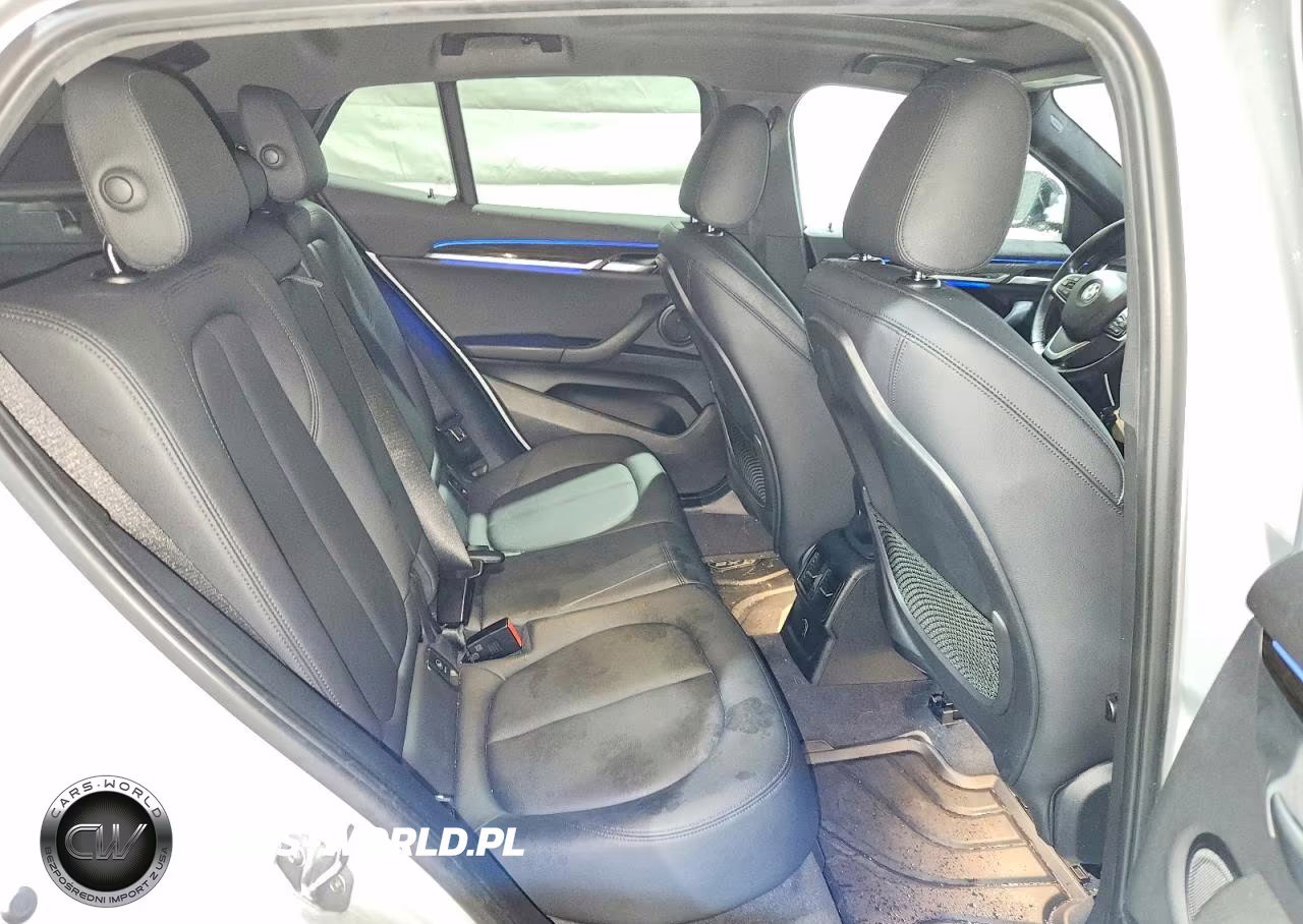 2018 BMW X2 xDrive28I VIN:WBXYJ5C31JEF77178 - 10