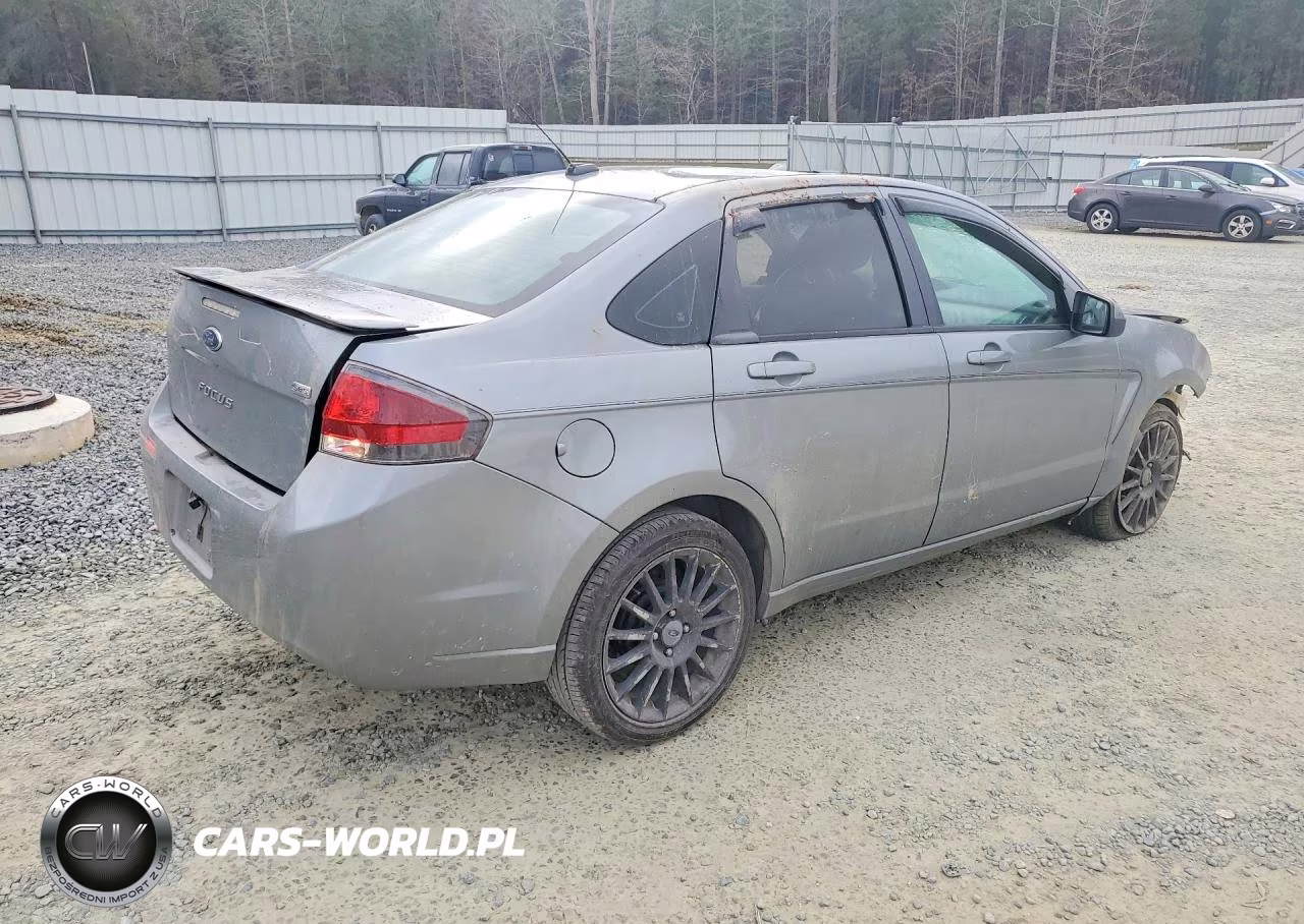 2010 Ford Focus Ses VIN:1FAHP3GN4AW116839 - 3
