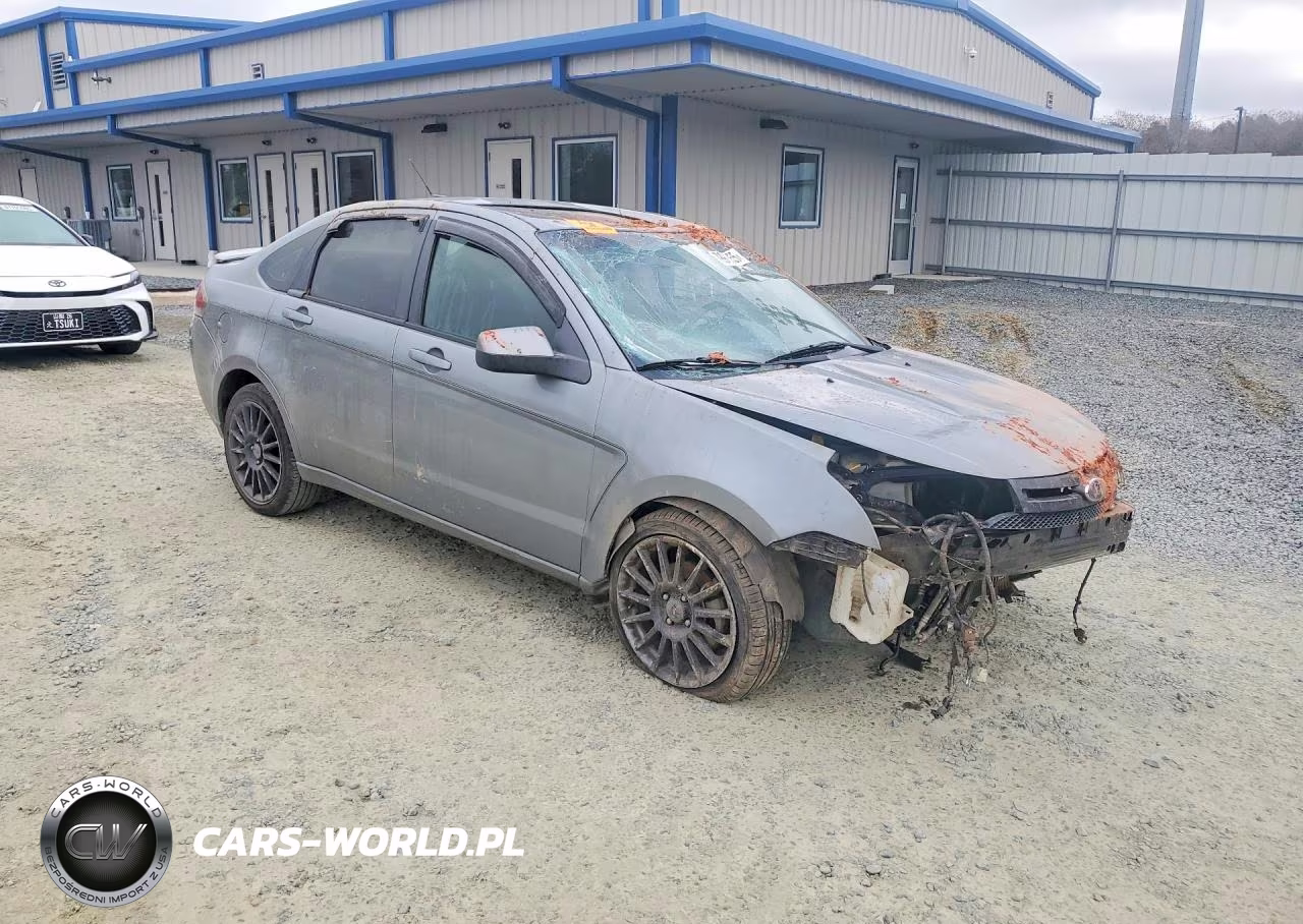 2010 Ford Focus Ses VIN:1FAHP3GN4AW116839 - 4