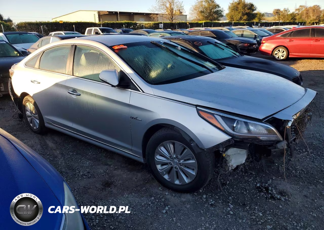 2016 Hyundai Sonata Hybrid Se VIN:KMHE24L11GA019037 - 4