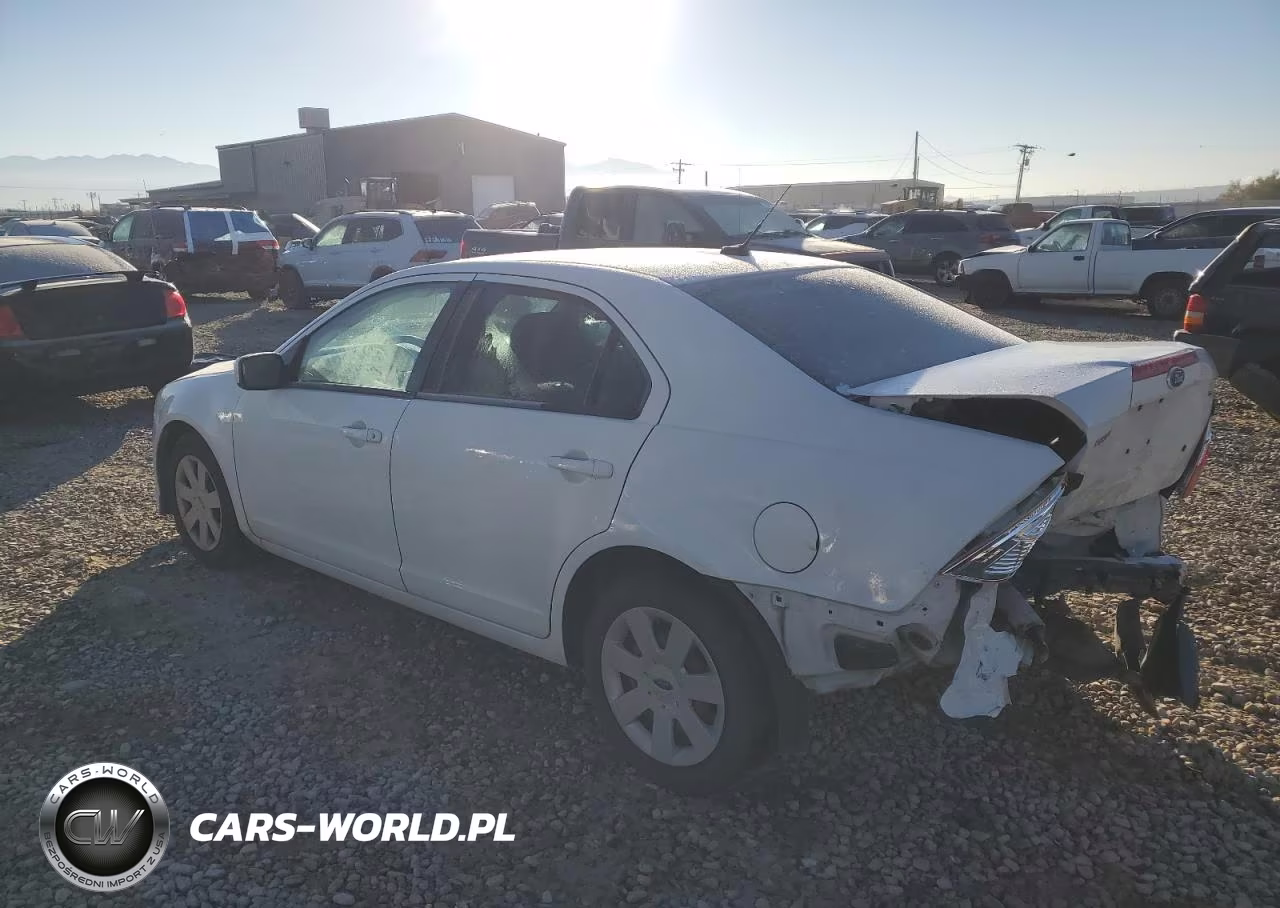 2011 Ford Fusion S VIN:3FAHP0GA9BR239925 - 2