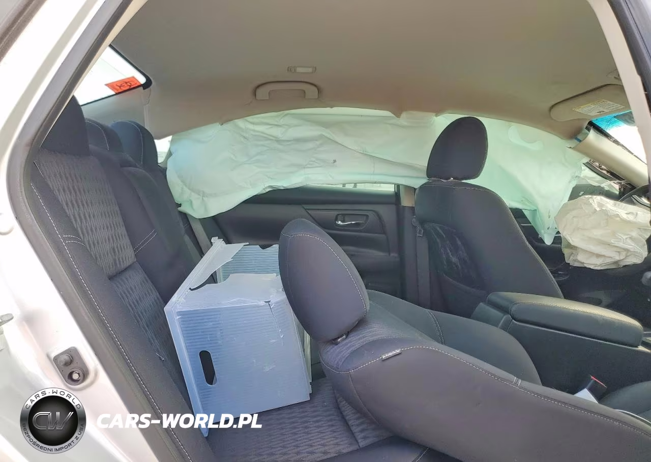 2018 Nissan Altima 2.5 S VIN:1N4AL3AP6JC111599 - 10