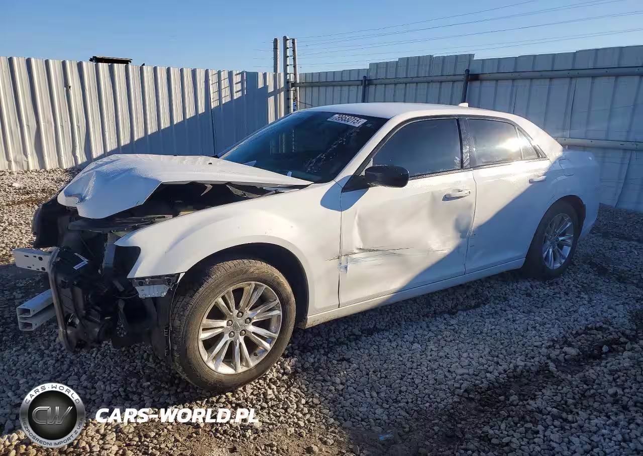 2018 Chrysler 300 Touring